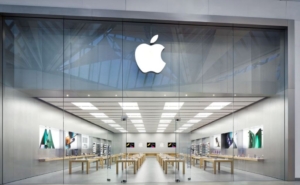 Musk contro i proventi di Apple e Google