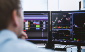 Su quali azioni conviene investire?