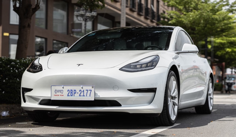 tesla auto