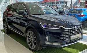 byd supera tesla motivi