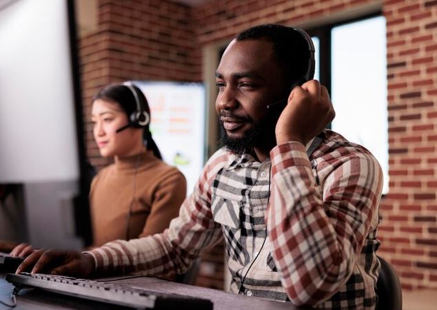 assistente virtuale assistente virtuale