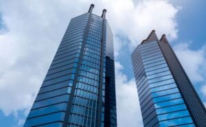 Comprare azioni UniCredit conviene