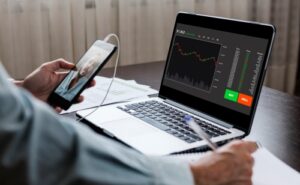 Come investire nelle azioni Compañia de Distribución SA