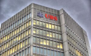 Salvataggio di UBS su Credit Suisse
