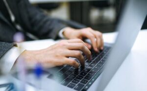 Come richiedere un finanziamento online veloce per aziende
