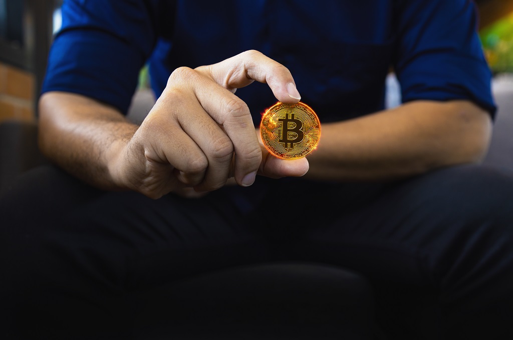 quanti italiani possiedono bitcoin