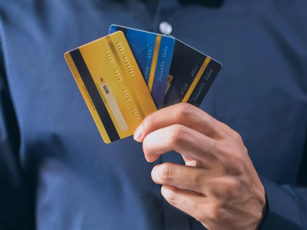 differenza carta di debito bancomat