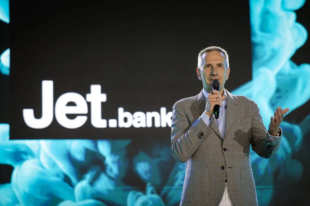 jet bank inaugurazione
