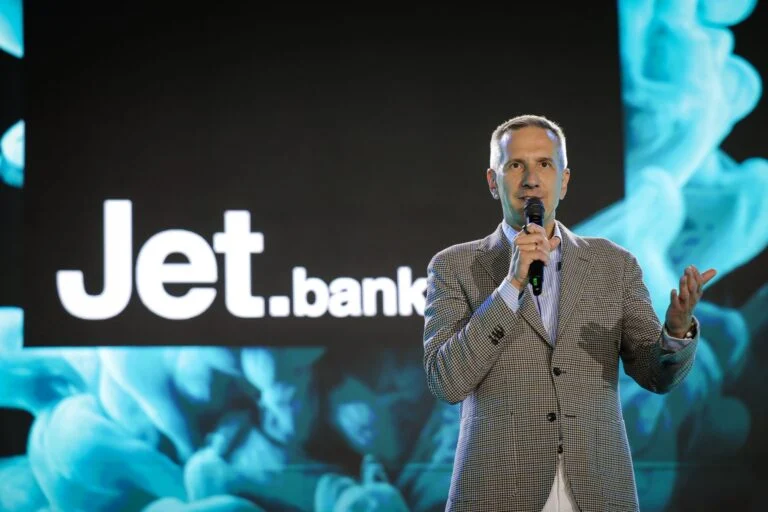 jet bank inaugurazione