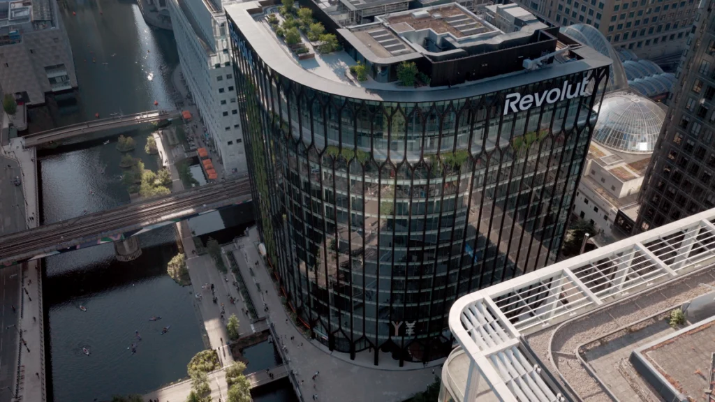 revolut quartier generale uk