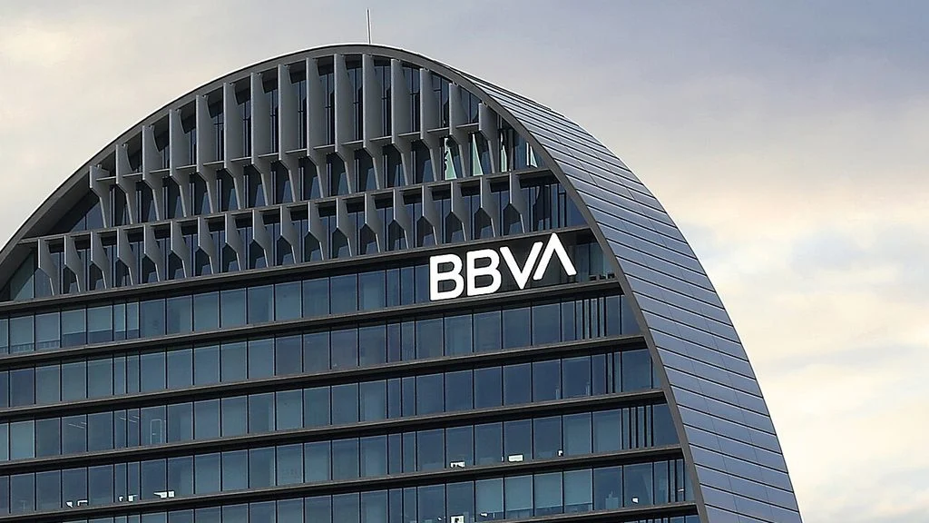 bbva italia un milione clienti